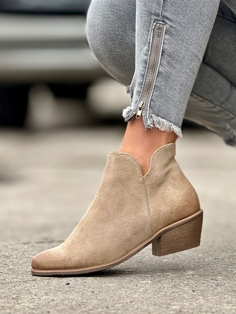 Casualowe botki na obcasie ERMANO BEIGE skóra naturalna - obrazek 7