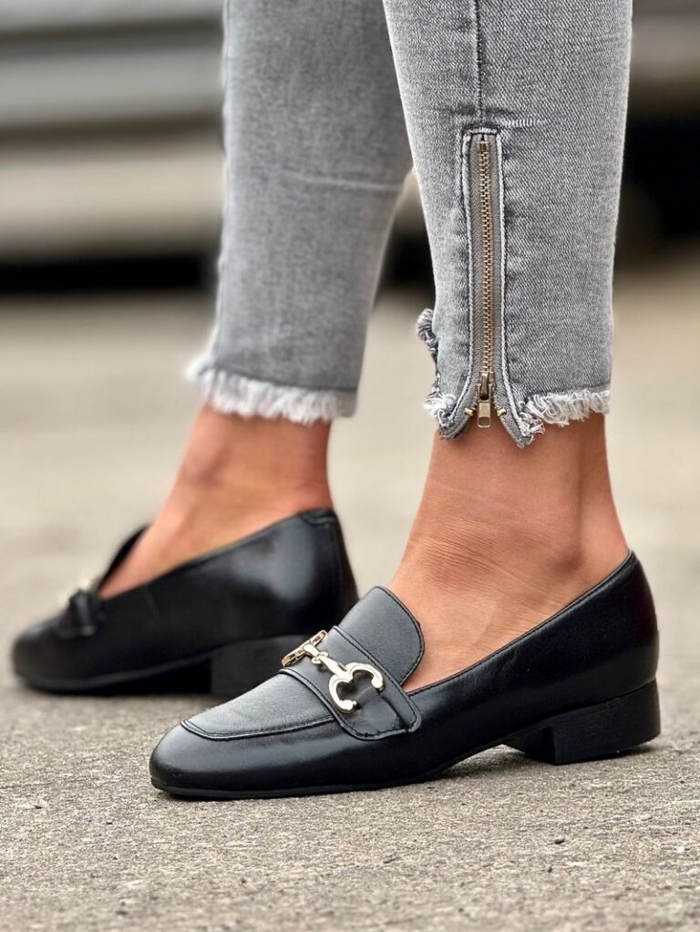 Eleganckie i wygodne połbuty z klamrą GASPARI BLACK skóra naturalna - obrazek 3