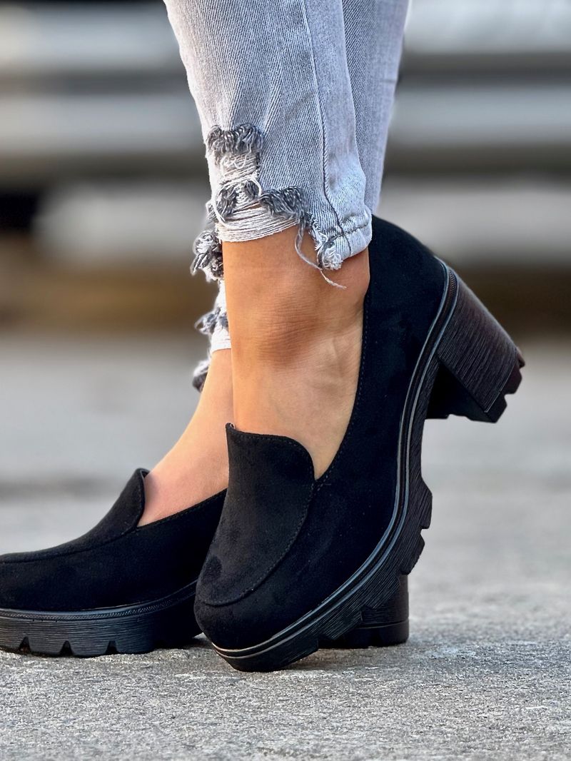 Zgrabne półbuty na obcasie PINA COLADA BLACK