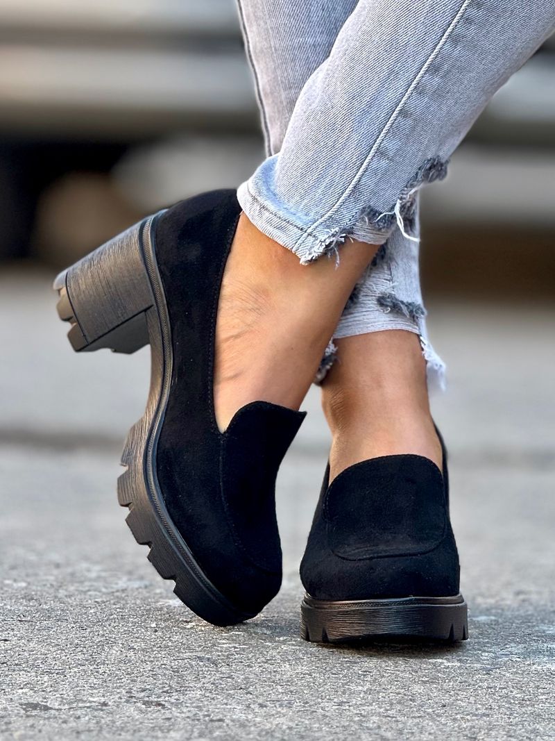 Zgrabne półbuty na obcasie PINA COLADA BLACK