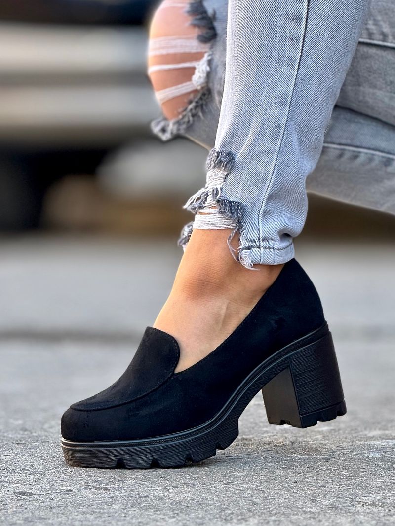 Zgrabne półbuty na obcasie PINA COLADA BLACK