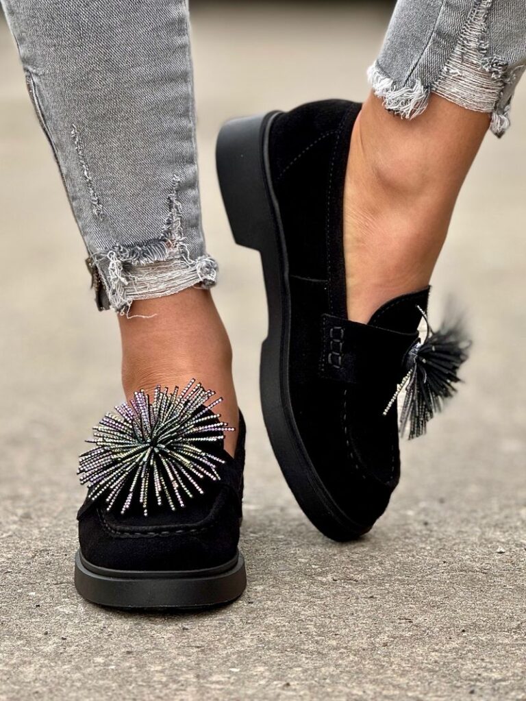 Eleganckie półbuty/mokasyny z pomponem VERNE BLACK skóra naturalna - obrazek 5