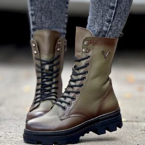 Zaskakująco lekkie botki na traperkowej podeszwie MARLOTTE KHAKI skóra naturalna