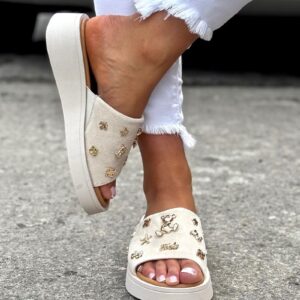 Wygodne klapki CLASSIC CHARM BEIGE skóra naturalna - obrazek 7
