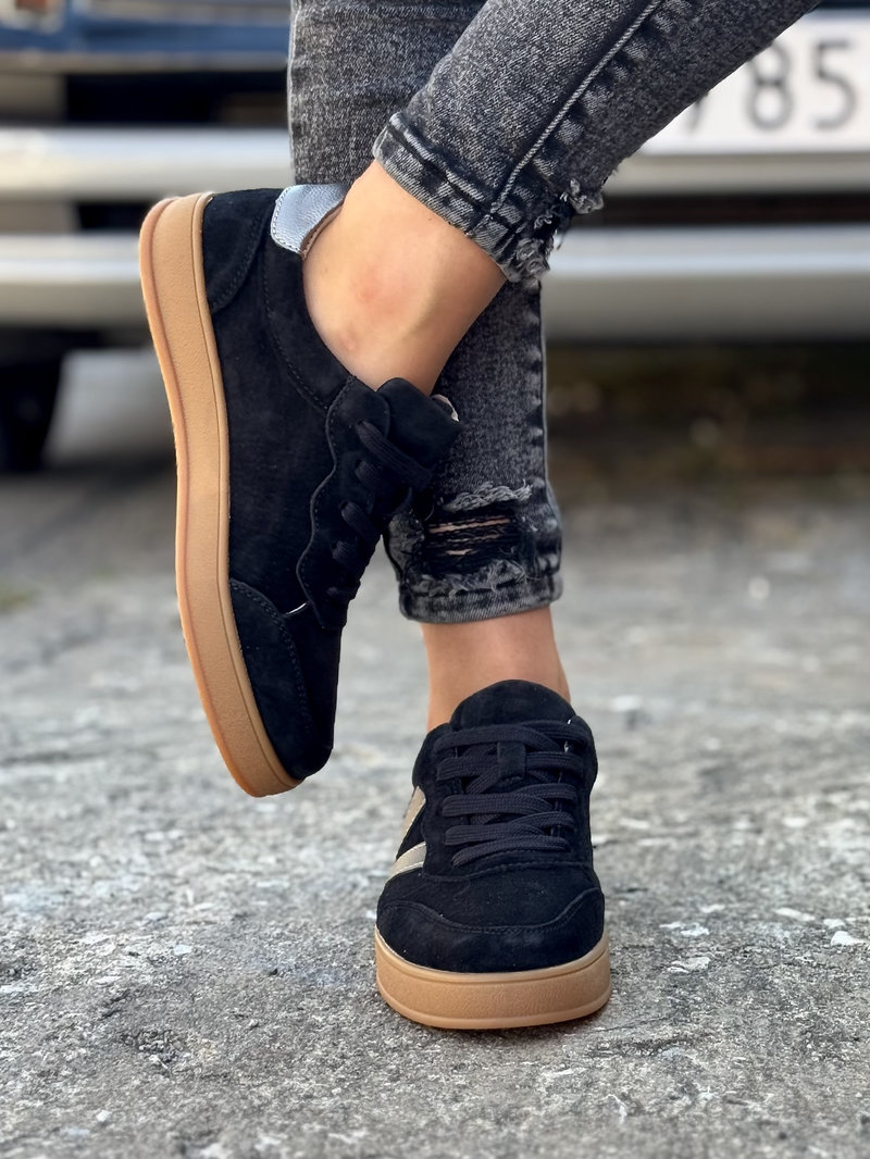 Lekkie trampki MESENA BLACK skóra naturalna