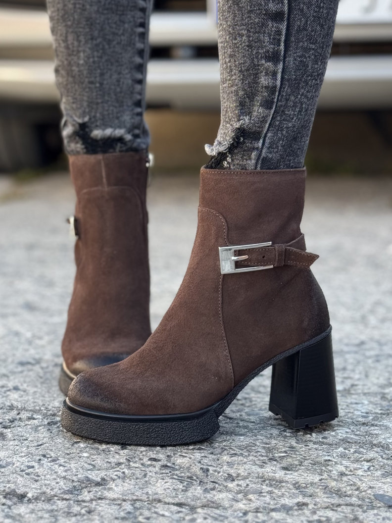 Botki KAZADII VENEZA CZEKOLADA na obcasie skóra naturalna