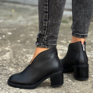 Zgrabne botki KAZADII LIVIA BLACK skóra naturalna
