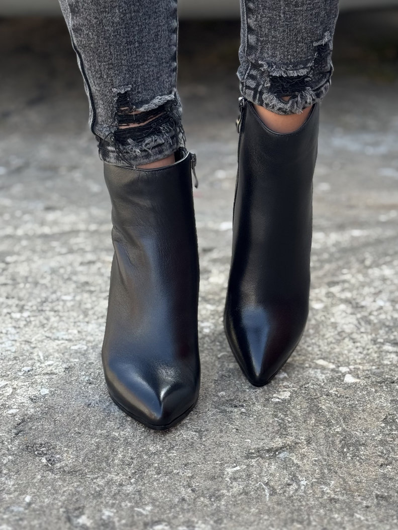 Zgrabne botki LUMINA BLACK na obcasie skóra naturalna - obrazek 3