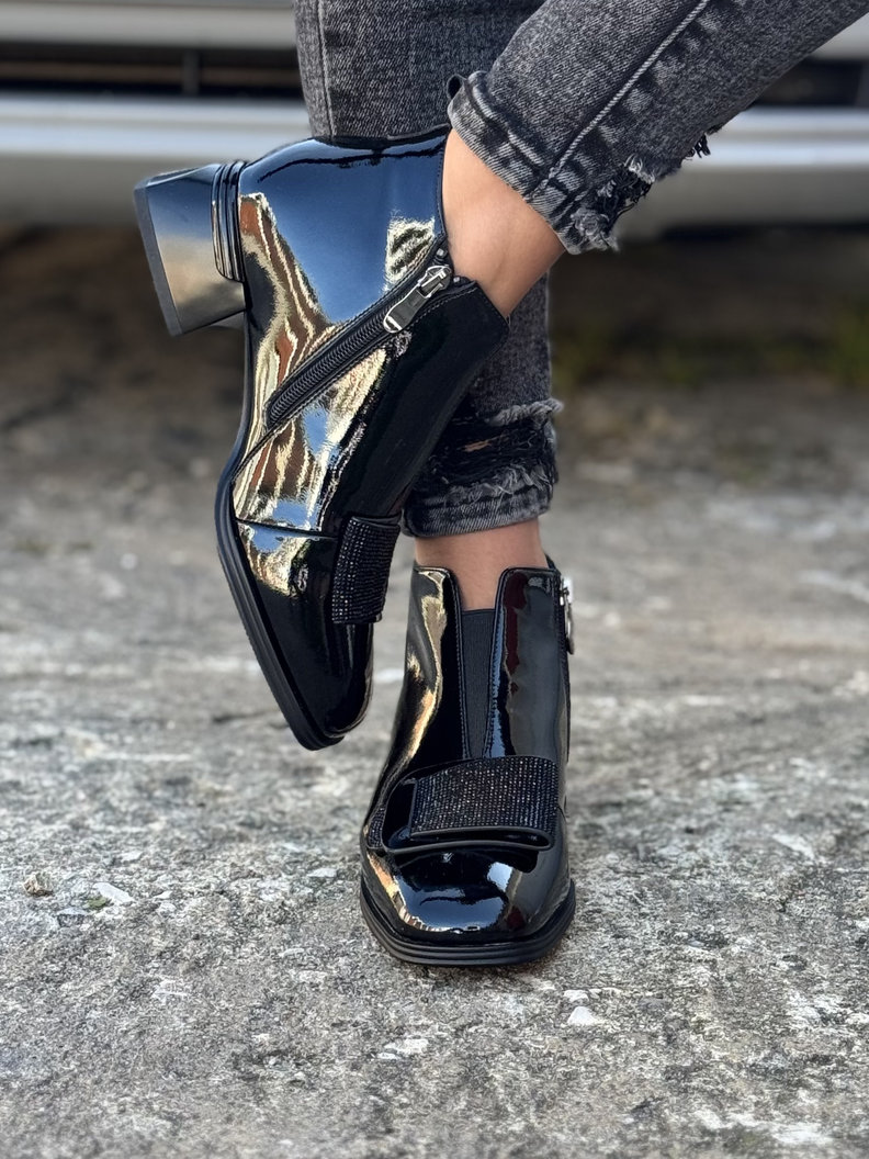 Zgrabne ocieplane botki FIORELLA BLACK skóra naturalna lakier - obrazek 5