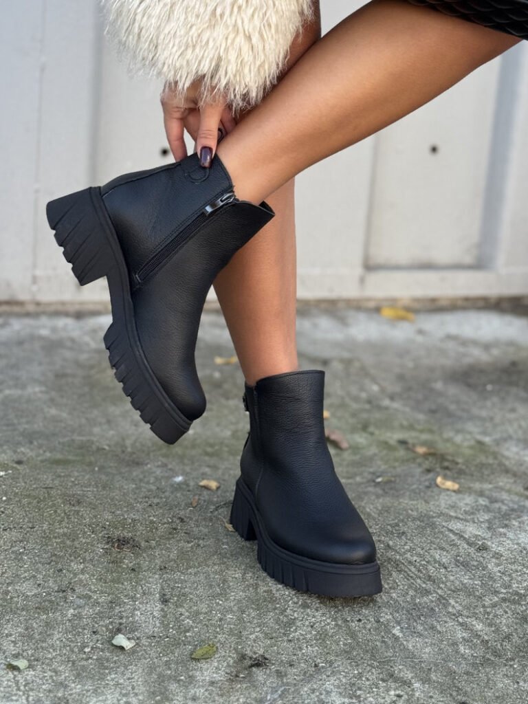 Botki KAZADII TIFFANY BLACK GRAIN skóra naturalna - obrazek 4
