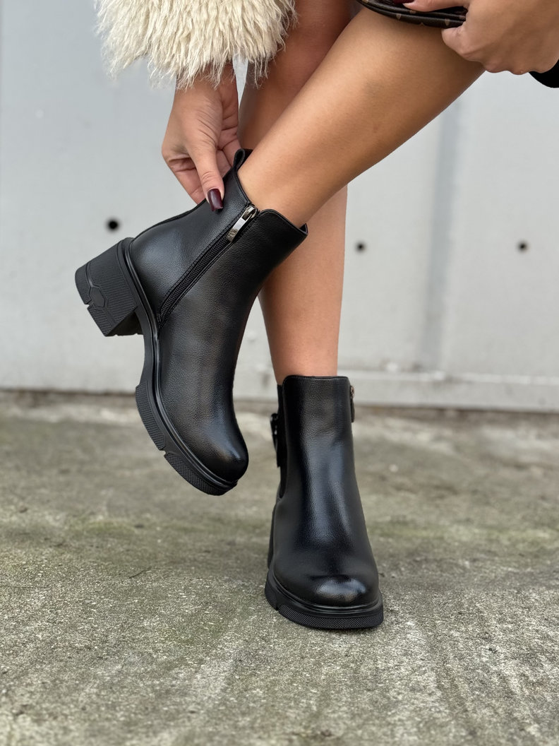 Botki MAVEN BLACK na traperkowej podeszwie - obrazek 5