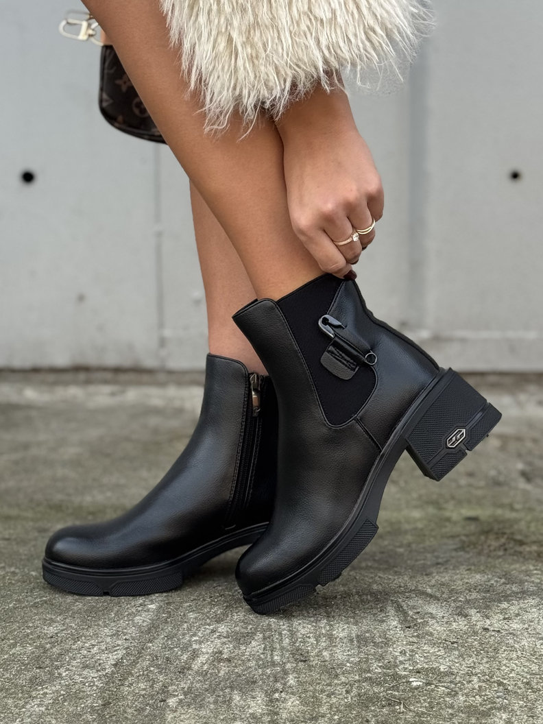 Botki MAVEN BLACK na traperkowej podeszwie - obrazek 7