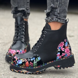 Botki RUST FLOWER BLACK MULTI na traperkowej podeszwie skóra naturalna