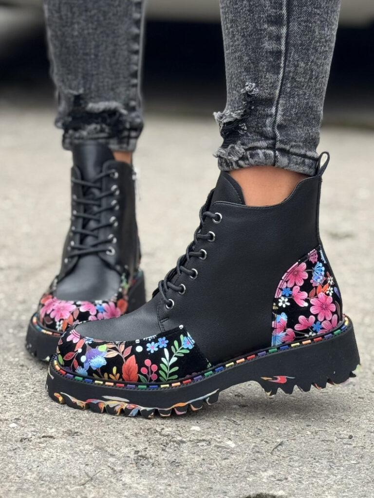 Botki RUST FLOWER BLACK MULTI na traperkowej podeszwie skóra naturalna - obrazek 5