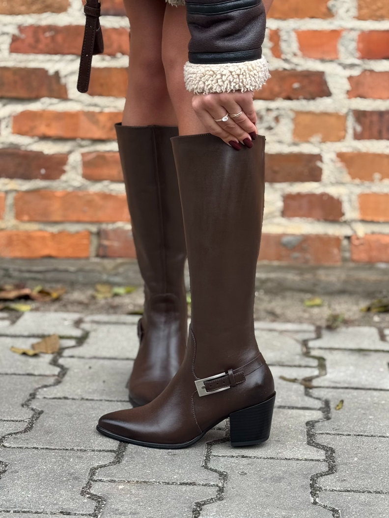 Czekoladowe kozaki KAZADII ALORA na obcasie skóra naturalna - obrazek 5