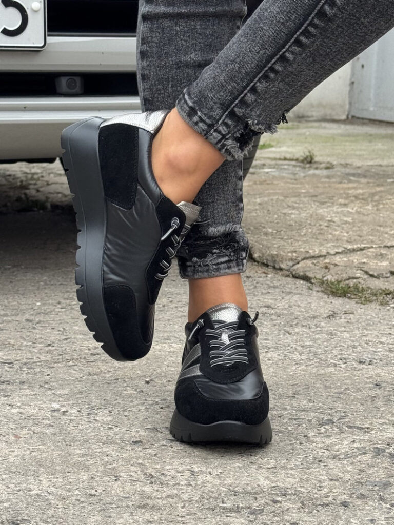 Lekkie sneakersy VENEZZA BLACK - obrazek 7