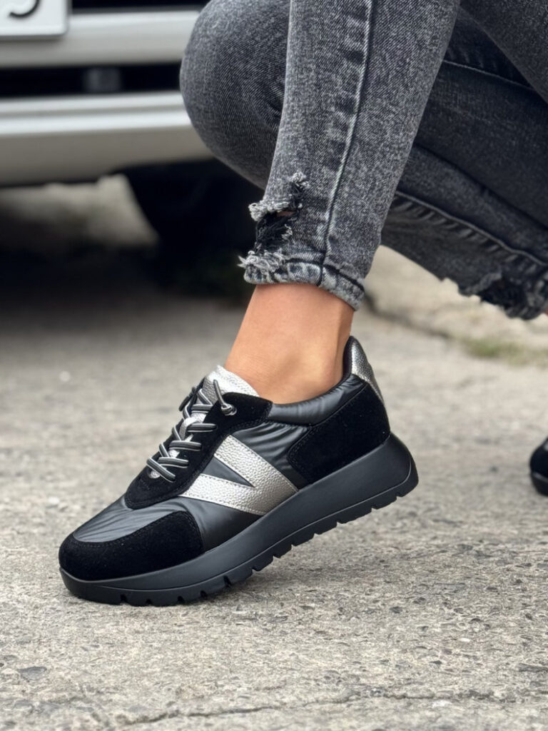 Lekkie sneakersy VENEZZA BLACK - obrazek 5