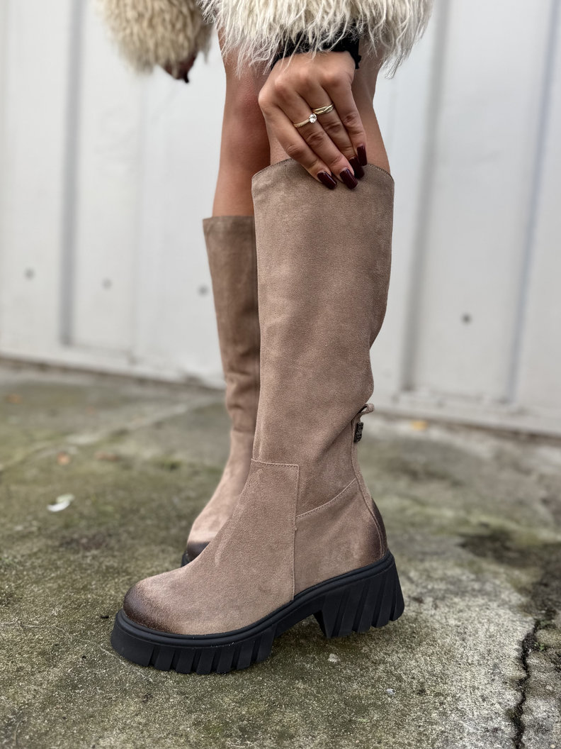 Mega lekkie botki KAZADII GEORGINA TAUPE z cholewką przed kolano skóra naturalna - obrazek 3