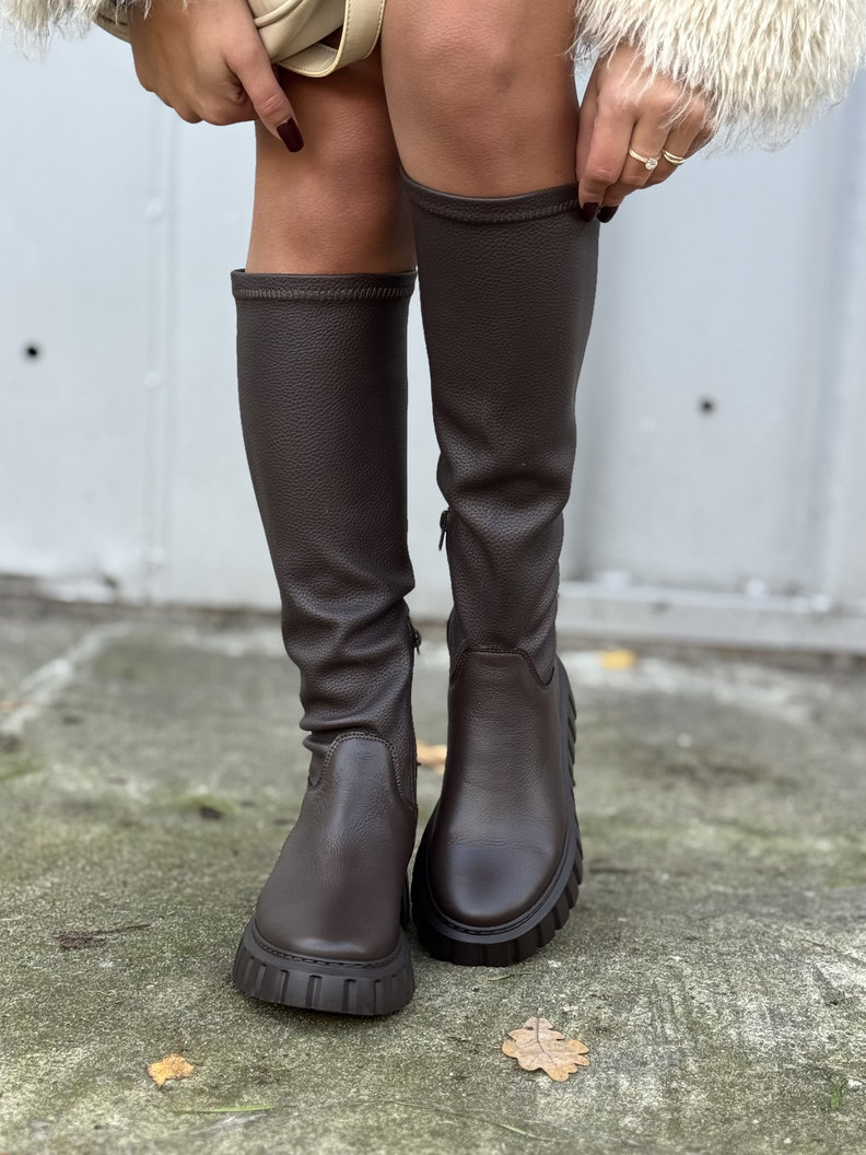 Stylowe kozaki KAZADII MIRELLA CHOCO GRAIN ze streczem skóra naturalna - obrazek 4