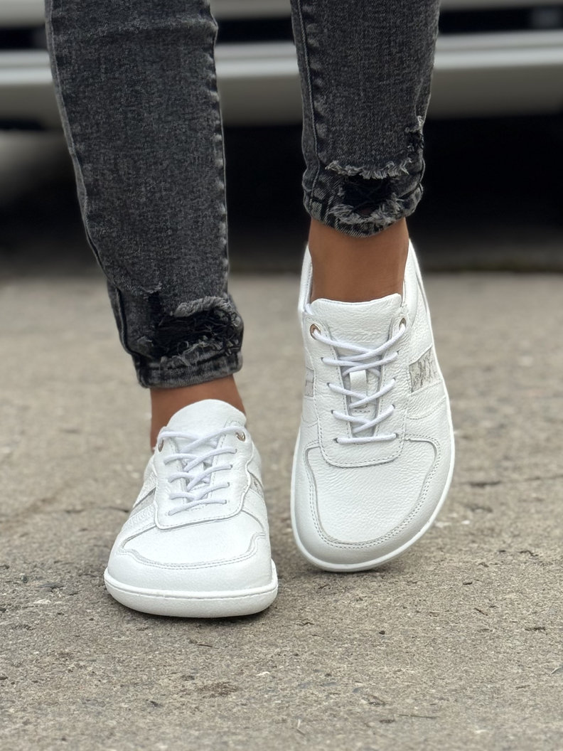 TRAMPKI KAZADII BAREFOOT GROUNDIES WHITE skóra naturalna - obrazek 4