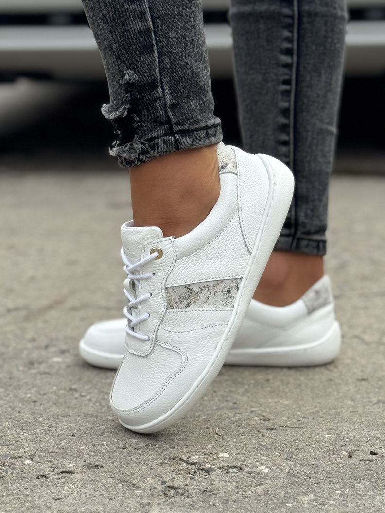 TRAMPKI KAZADII BAREFOOT GROUNDIES WHITE skóra naturalna