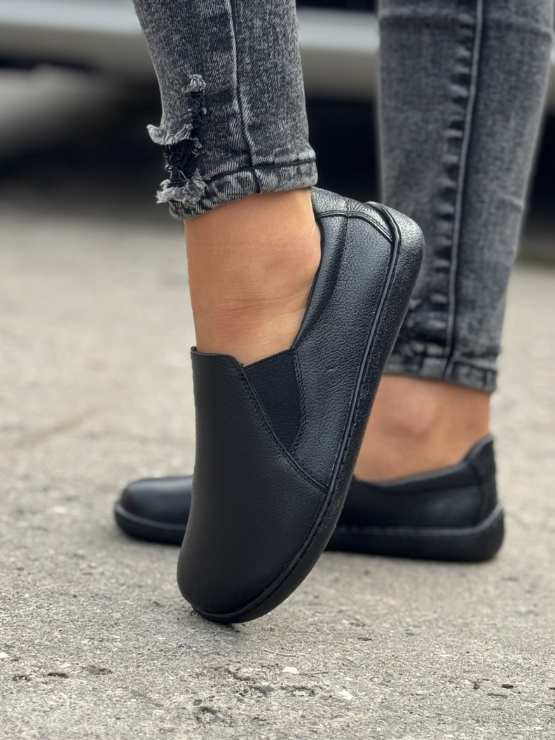 TRAMPKI KAZADII BAREFOOT SLIP ON MOTION BLACK skóra naturalna
