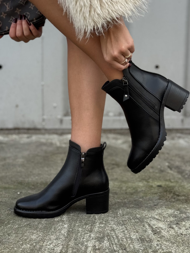 Zgrabne botki COSTA BLANCA BLACK na obcasie - obrazek 8