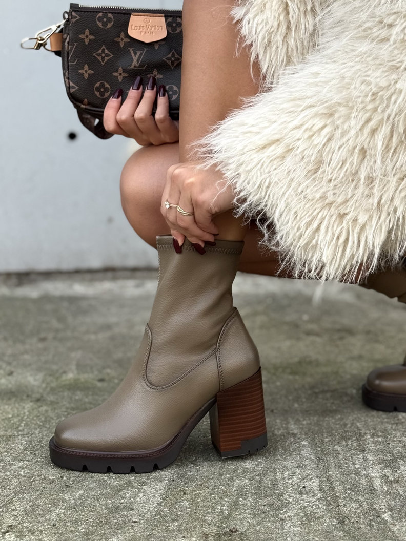 Zgrabne botki RIGA TAUPE na obcasie skóra naturalna - obrazek 5