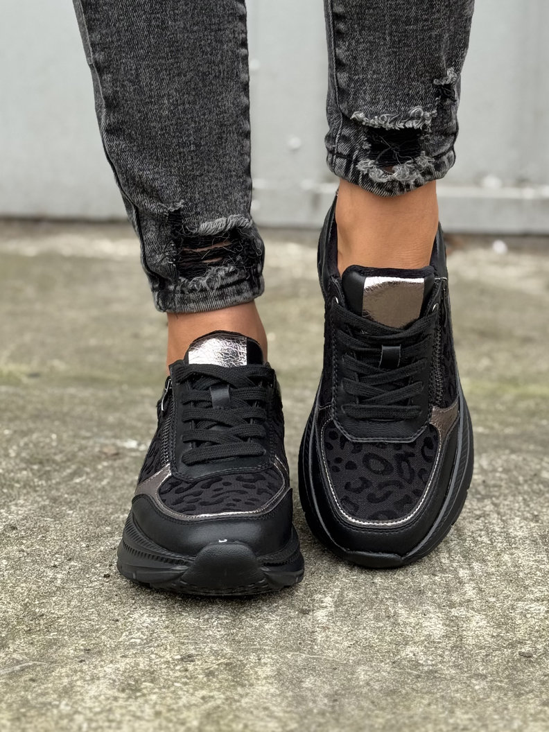 Lekkie jak piórko sneakersy WILD MOON BLACK skóra naturalna - obrazek 3