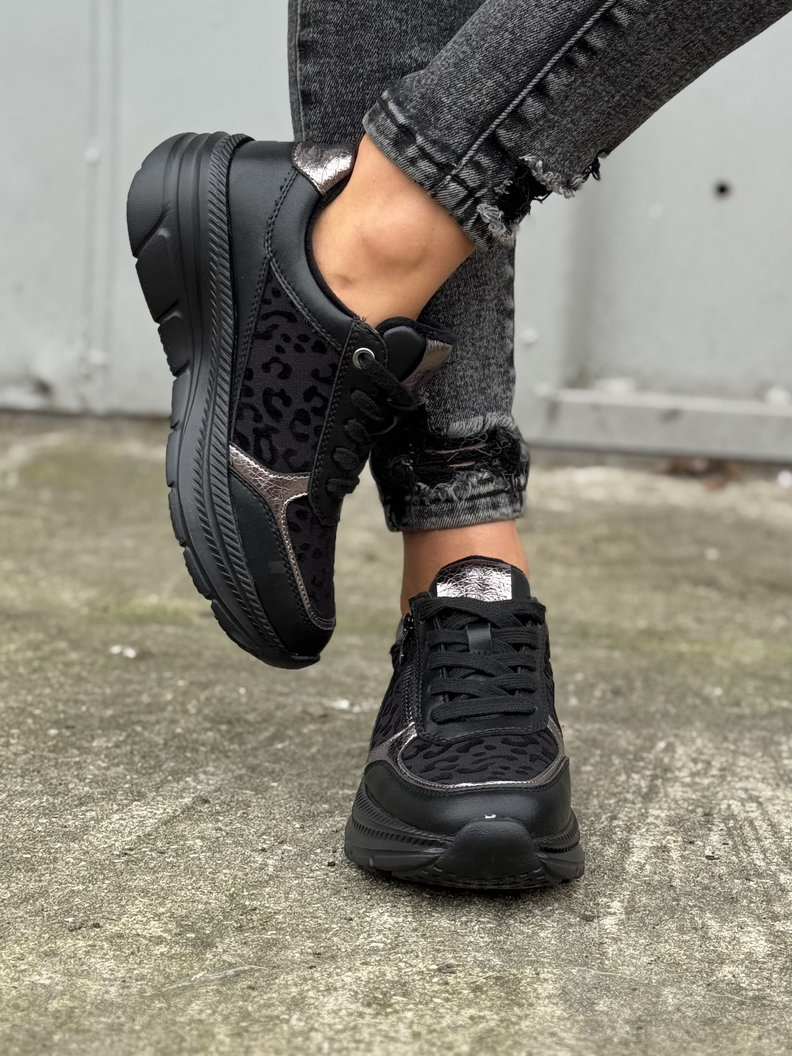 Lekkie jak piórko sneakersy WILD MOON BLACK skóra naturalna - obrazek 7