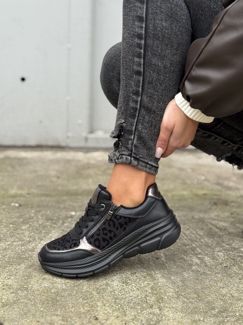 Lekkie jak piórko sneakersy WILD MOON BLACK skóra naturalna - obrazek 5