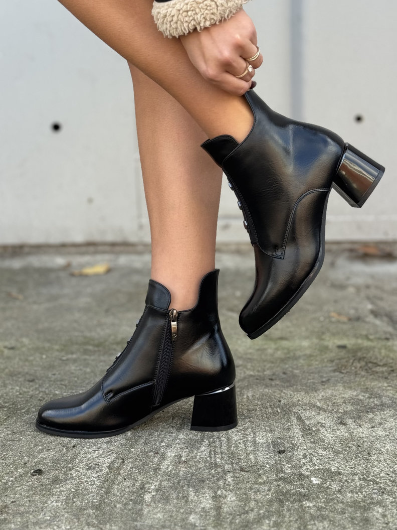 Stylowe botki DENVER BLACK na obcasie - obrazek 5