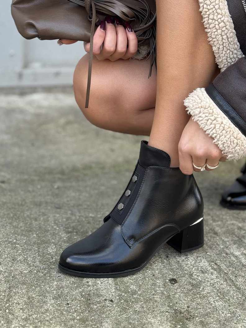 Stylowe botki DENVER BLACK na obcasie - obrazek 3