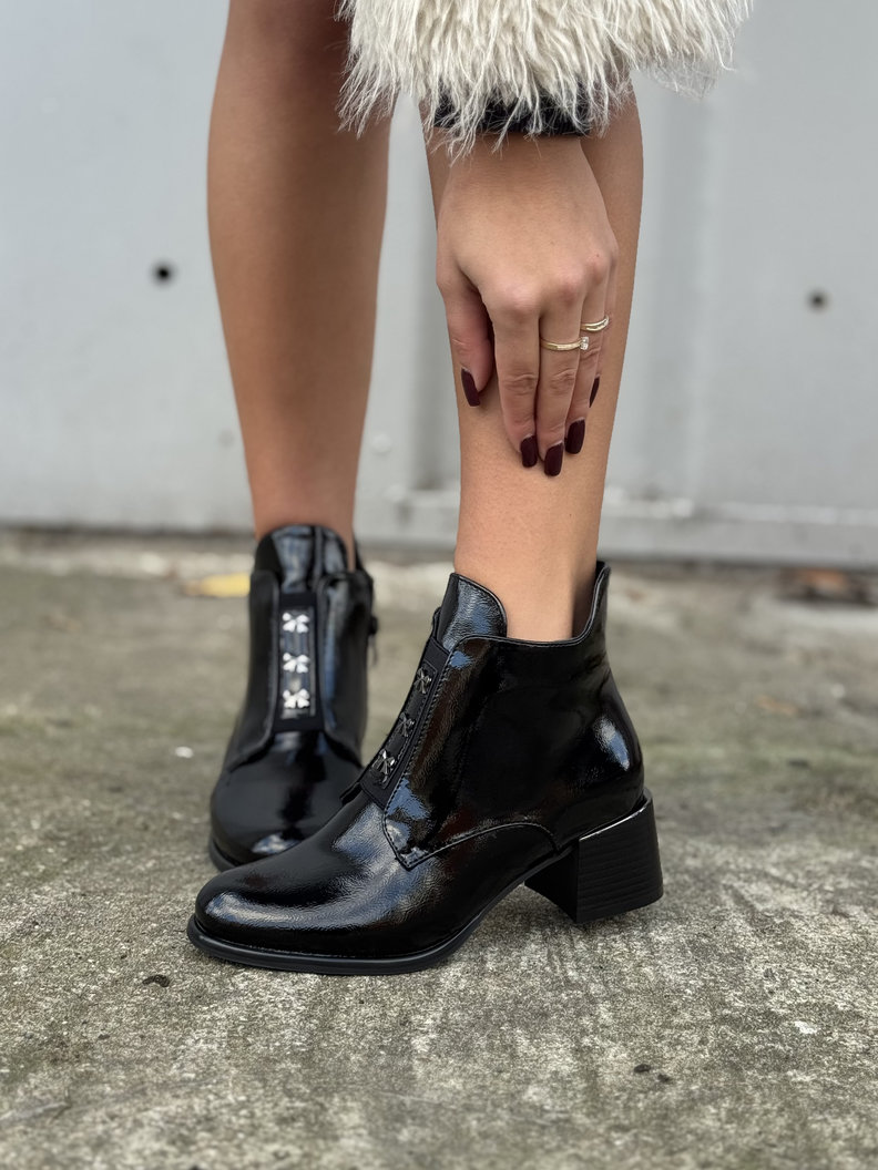 Zgrabne botki ELITE BLACK GLOSS na obcasie