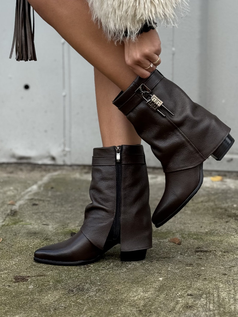 Zgrabne botki KAZADII ARIZONA CHOCO na obcasie skóra naturalna - obrazek 3