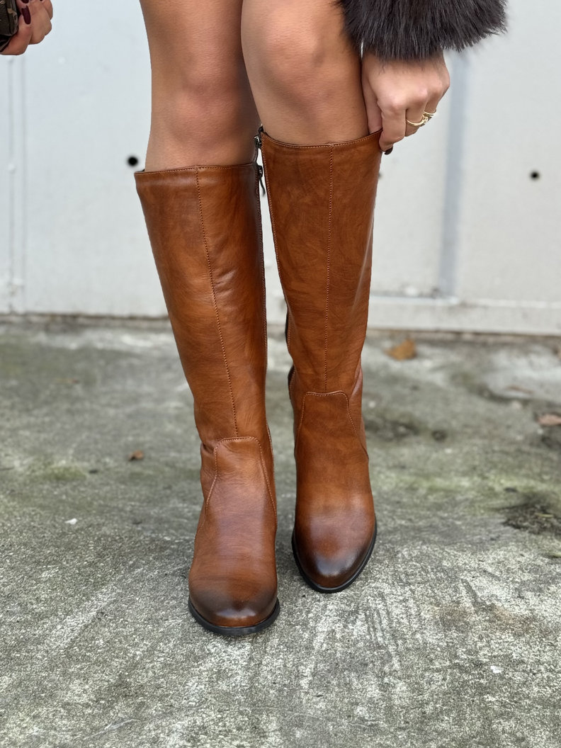 Zgrabne botki KAZADII MONTE CARLO BRĄZ na obcasie skóra naturalna - obrazek 4