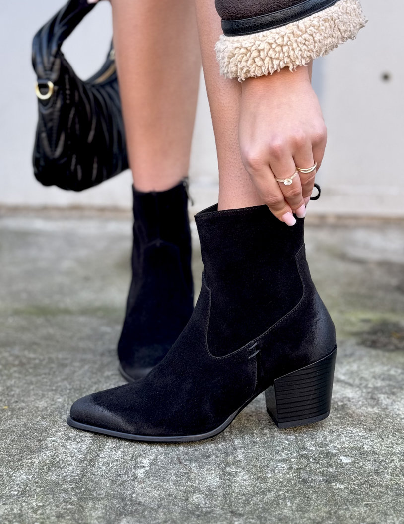 Zgrabne botki kowbojki KAZADII WESTLINE BLACK SUEDE skóra naturalna