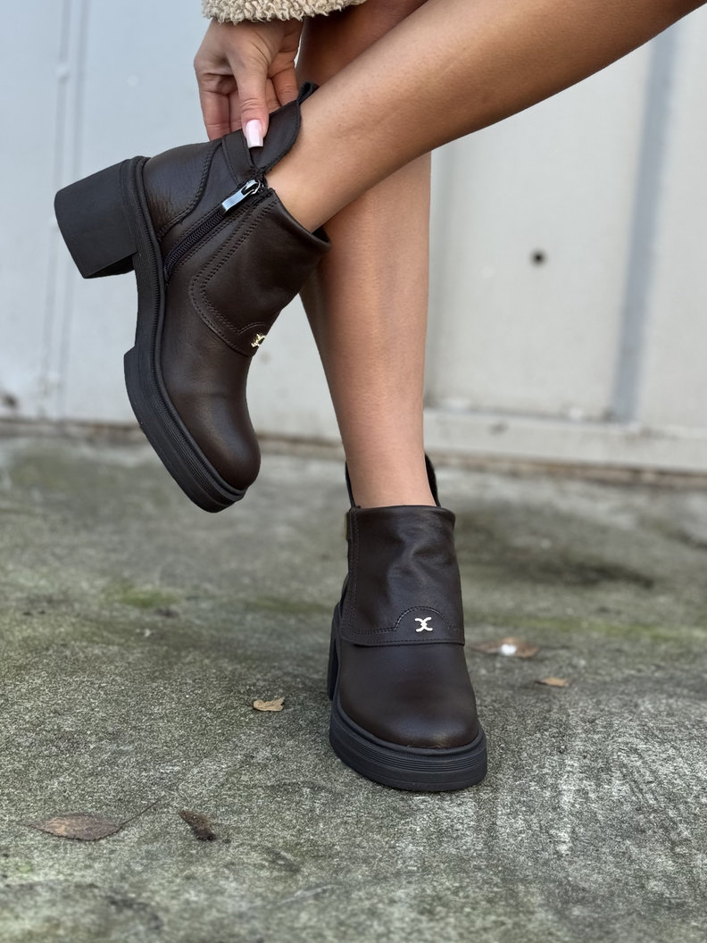 Zgrabniutkie botki KAZADII CANNES CHOCO skóra naturalna lico - obrazek 10