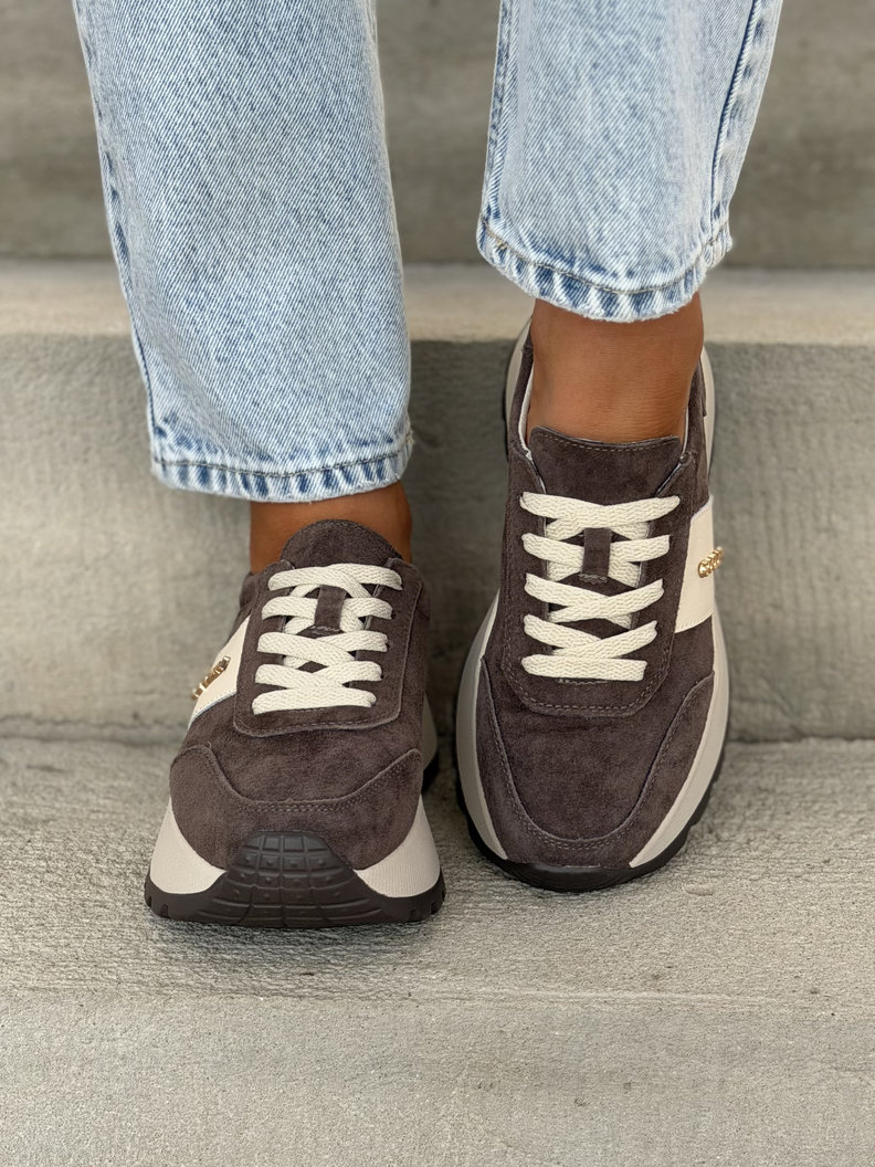 Lekkie jak piórko sneakersy SAVIA CHOCO na wyższej podeszwie skóra naturalna - obrazek 4