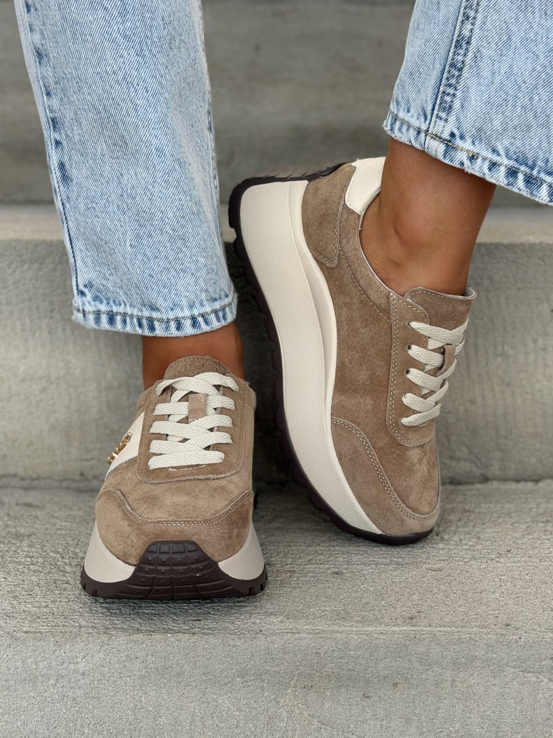 Lekkie jak piórko sneakersy SAVIA BEIGE na wyższej podeszwie skóra naturalna - obrazek 5