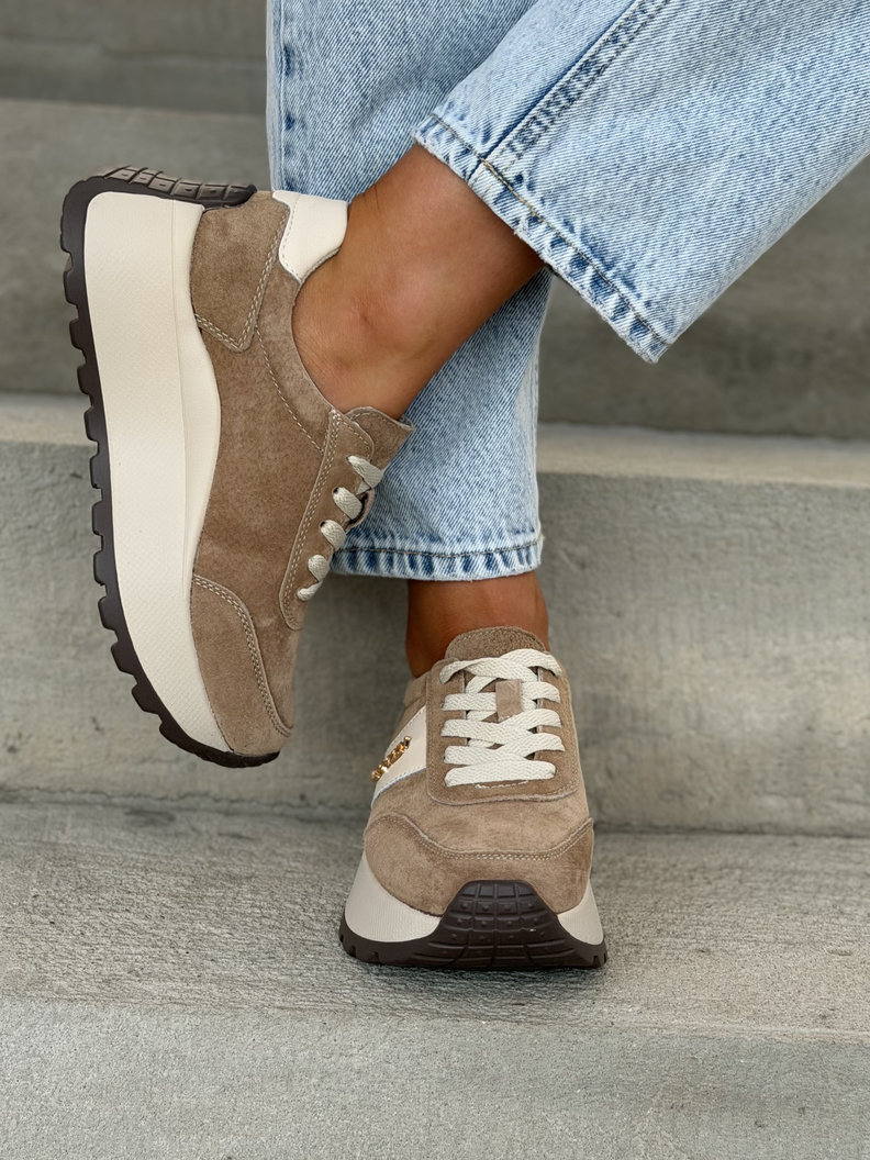 Lekkie jak piórko sneakersy SAVIA BEIGE na wyższej podeszwie skóra naturalna - obrazek 6