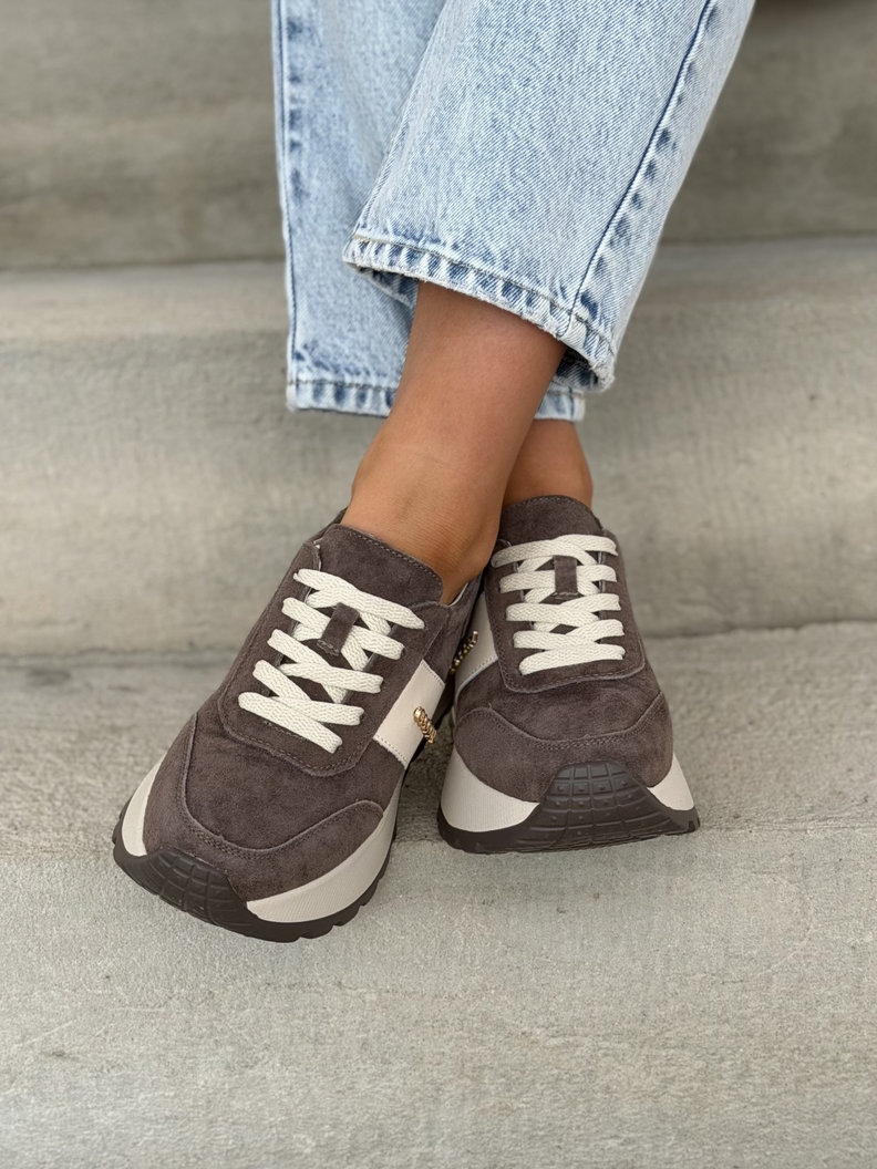 Lekkie jak piórko sneakersy SAVIA CHOCO na wyższej podeszwie skóra naturalna - obrazek 10