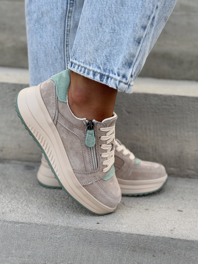 Lekkie sneakersy na wyższej podeszwie IBIZA PALM BEIGE skóra naturalna - obrazek 9