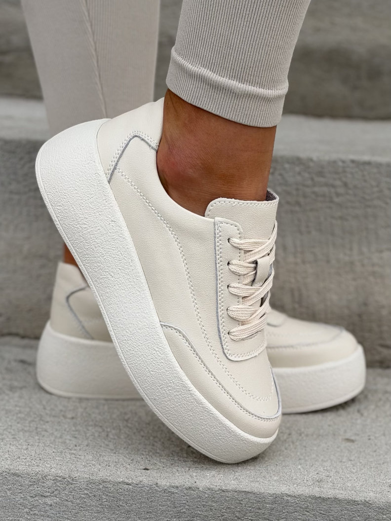 Lekkie trampki AVELA BEIGE na wyższej podeszwie skóra naturalna