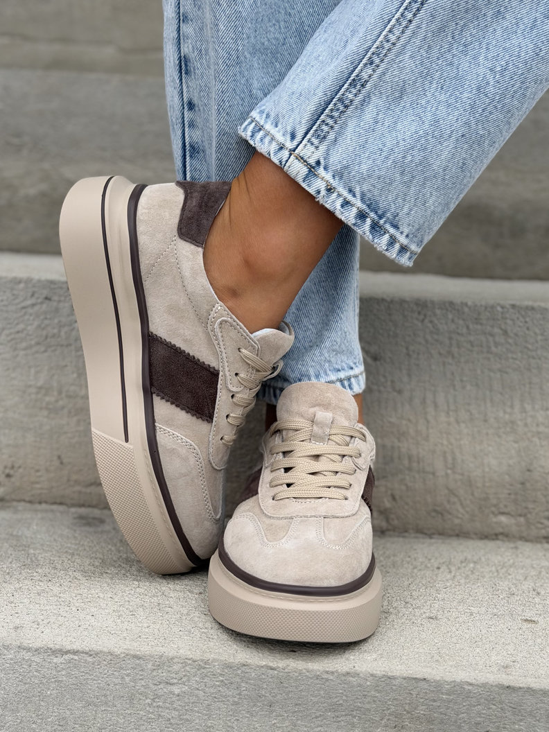 Lekkie trampki CORIS BEIGE na wyższej podeszwie skóra naturalna