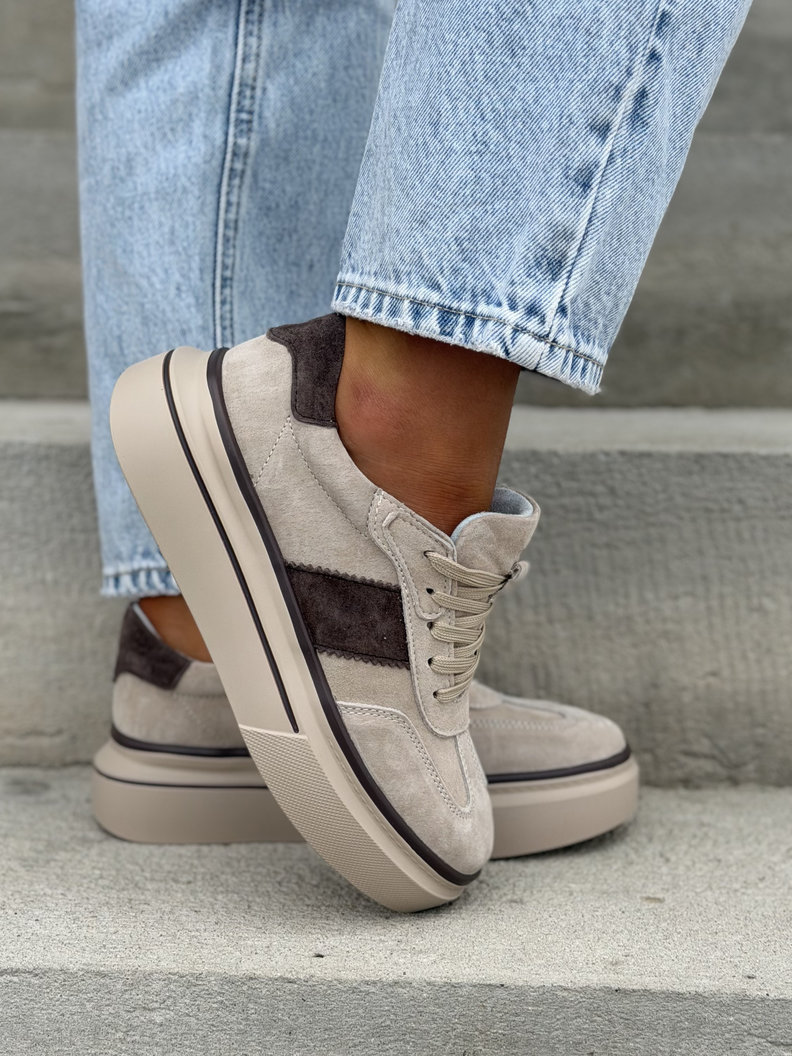 Lekkie trampki CORIS BEIGE na wyższej podeszwie skóra naturalna - obrazek 7