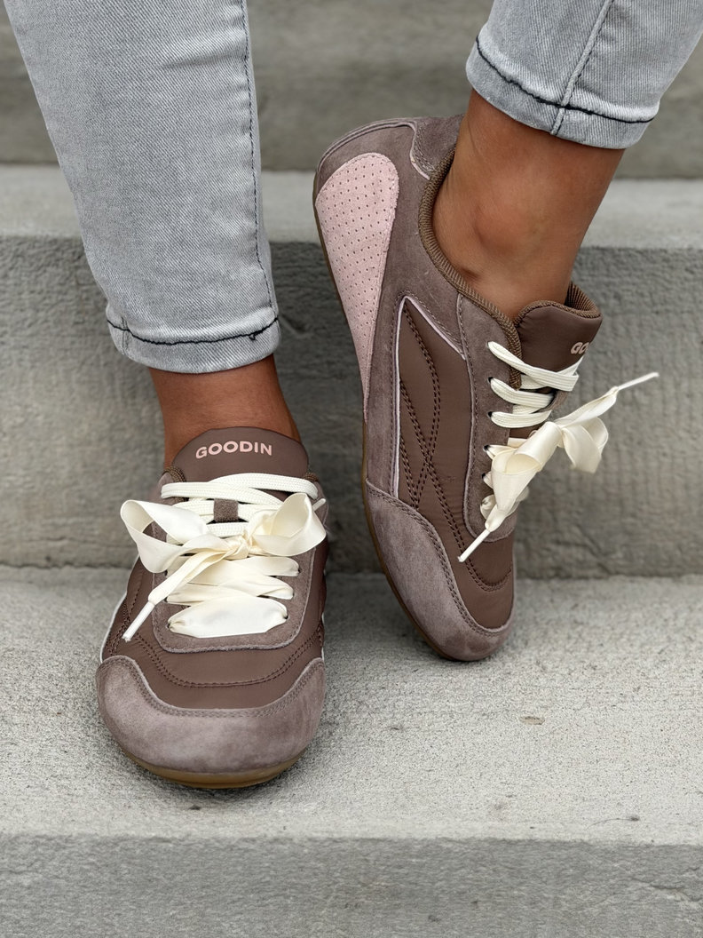 Sportowe buty MIA BROWN z kokardą skóra naturalna - obrazek 4