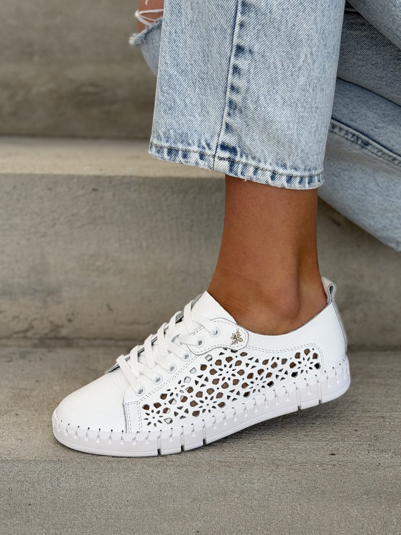 Ażurowe trampki CALIMERA WHITE skóra naturalna
