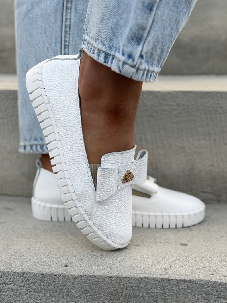 LEKKIE SLIP'ONY KAZADII SOFTIA WHITE KOKARDA skóra naturalna - obrazek 8