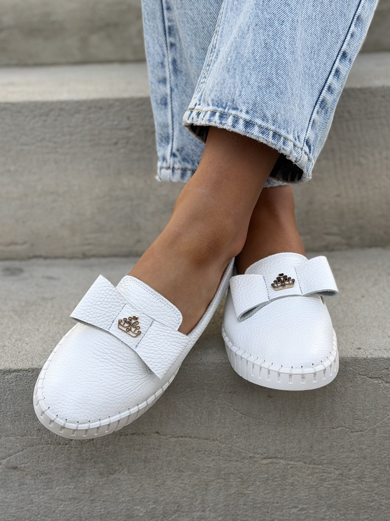 LEKKIE SLIP'ONY KAZADII SOFTIA WHITE KOKARDA skóra naturalna - obrazek 5